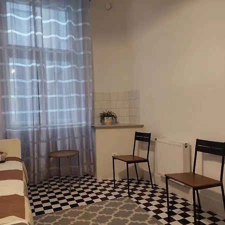Konukevi Centrum Lwowska Varşova