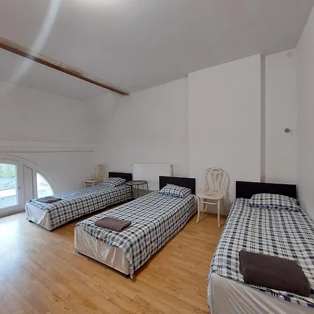 Centrum Lwowska * ワルシャワ